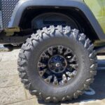 ジープラングラータイヤの写真