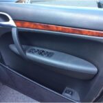 ポルシェカイエンドア写真