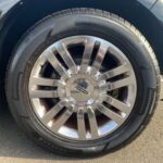 リンカーンナビゲータータイヤ写真