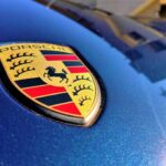 ポルシェパナメーラエンブレムの写真